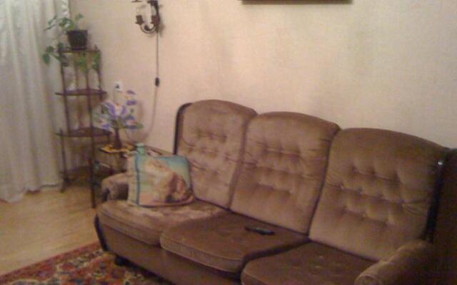 Bulvar Marshala Krylova Apartment