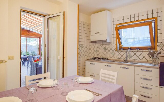 Nice Apartment in Ischia With 3 Bedrooms and Wifi