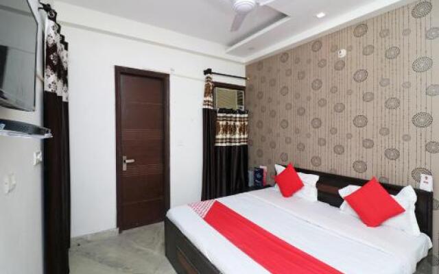 OYO 24283 Royal Rahul Residency