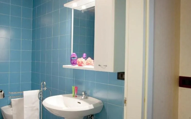 Cristoforo Colombo Apartments