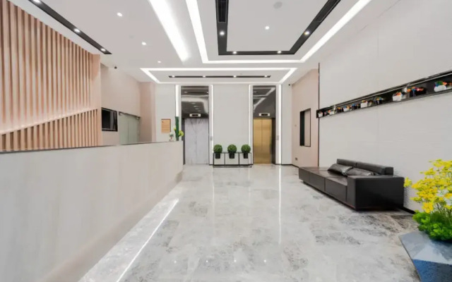 Home Inn Shanghai Bund Temple