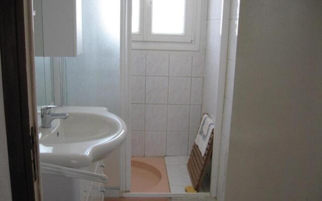 Appartement Hyères, 4 pièces, 6 personnes - FR-1-335-92