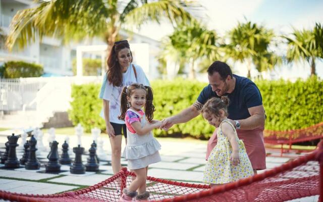 Courtyard by Marriott Faro Blanco Resort