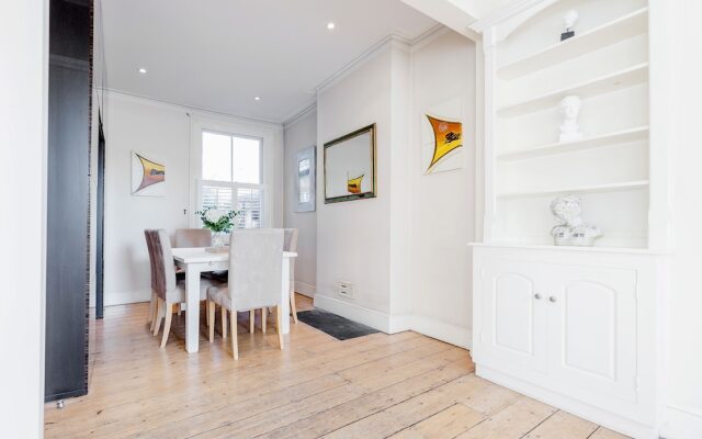 Bright Welcoming Apartment With Terrace, Fulham 3 bed