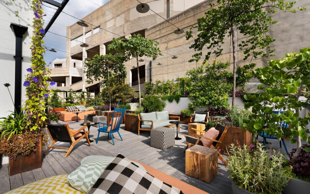 Fabric Hotel - an Atlas Boutique Hotel