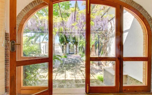 Villa Alfatares
