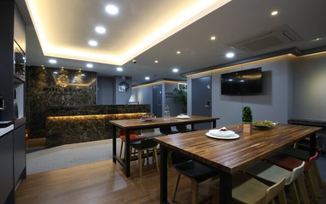 Step Inn Myeongdong 1