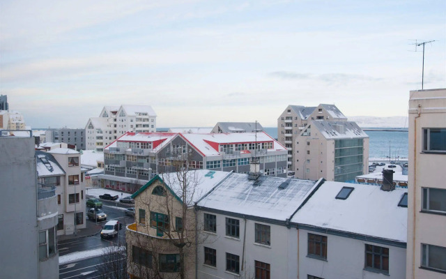 Draumholl Apartments