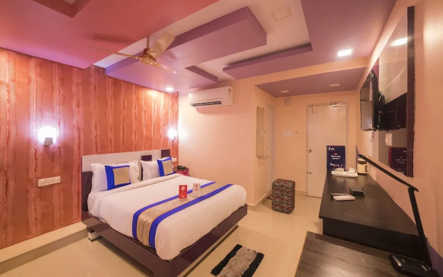 OYO 9930 Hotel AVS Residency