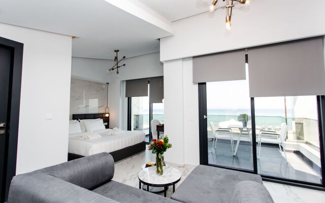 Crystal villas & suites