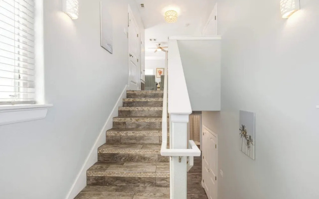 Ocean Views Optional Golf Cart Sleeps 14