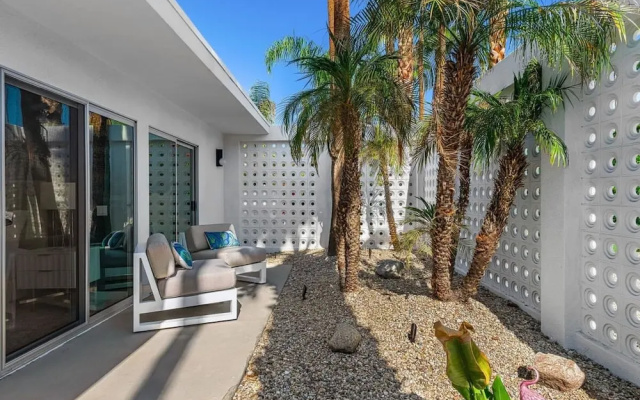 Bauhaus Estate in Palm Springs