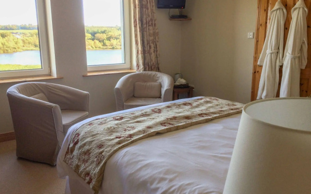 Lake House B&B