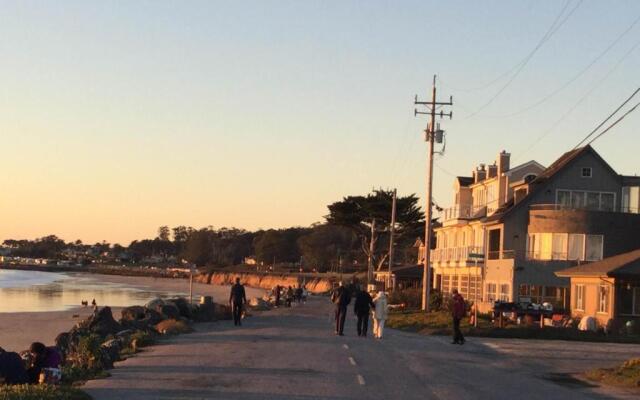 Landis Shores Oceanfront Inn