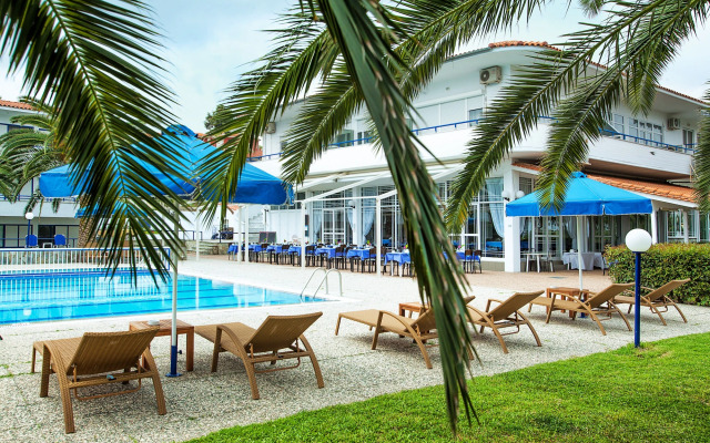 Xenios Port Marina Hotel