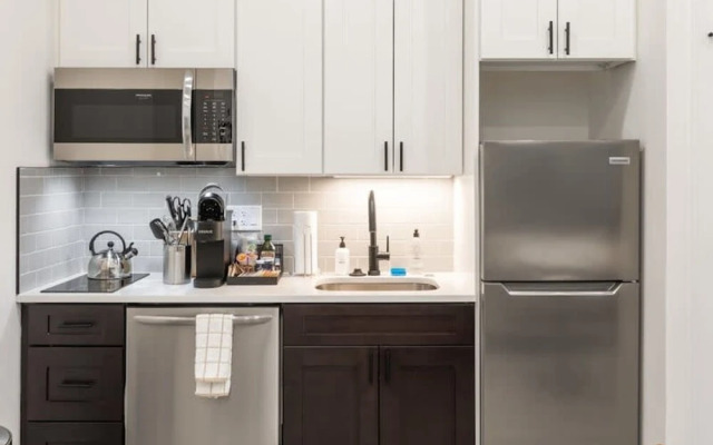 Sosuite 1BR Apt w W/d, Desk Alcove