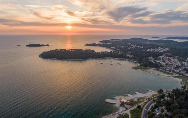 Apart Residence-Galant