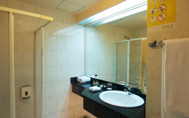 Serry Beach Resort