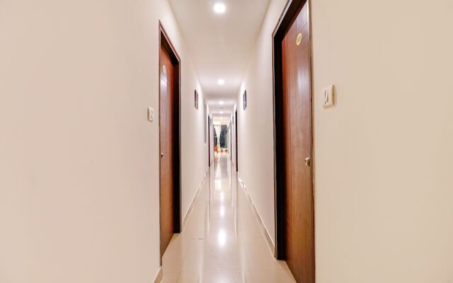 FabExpress Sri Sai Suites