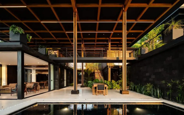 w Spectacular 4BR Villa in Costa Rica