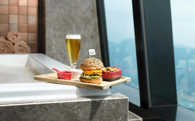 The Ritz-Carlton, Hong Kong