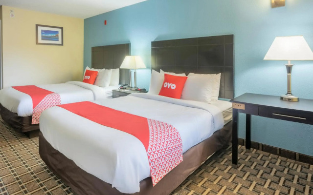 OYO Hotel Knoxville TN Cedar Bluff I-40