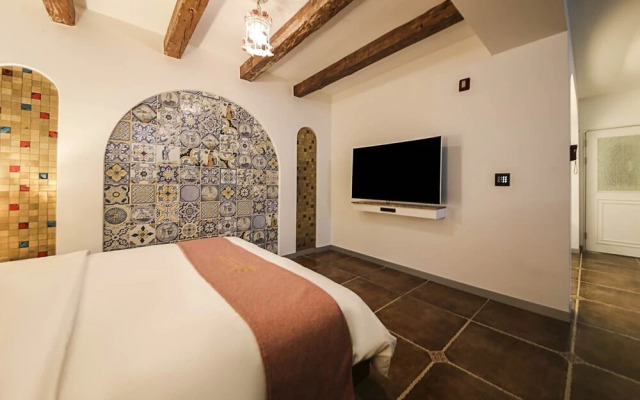 Dubai Hotel