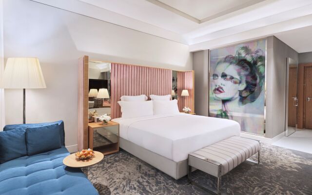 SLS Dubai Hotel & Residences