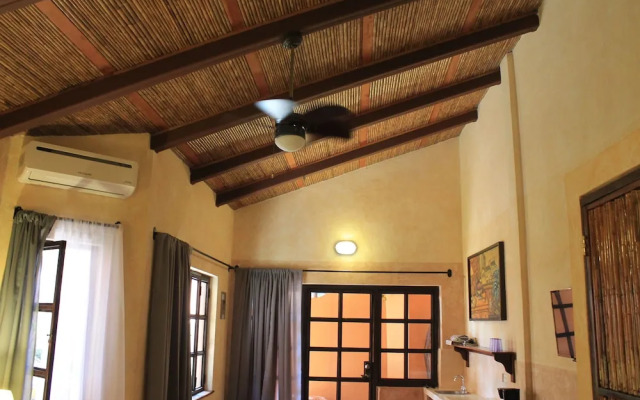 3 Palms Residence