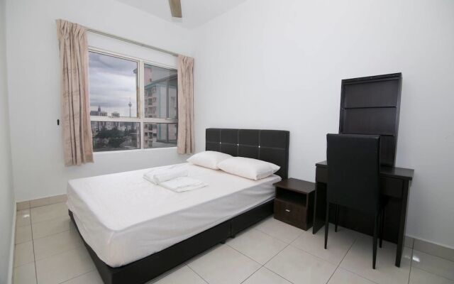 Comfy 3BR Home With Klcc View