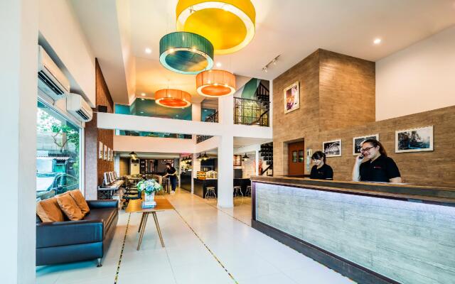 At Hua Lamphong Hotel - Hostel