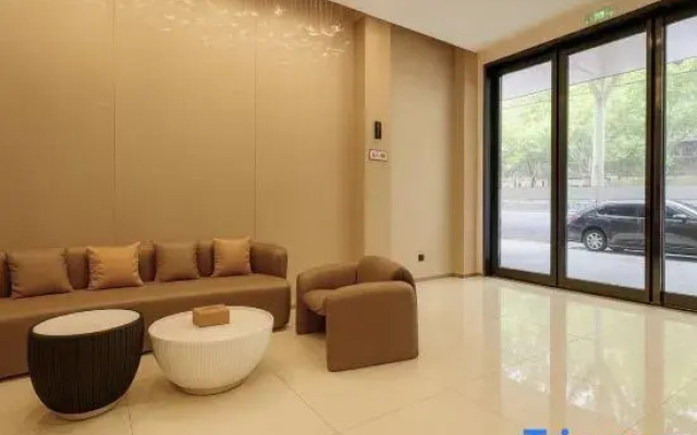Rongyu Hotel