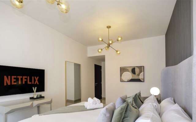 LUX The Burj Khalifa Fountain View Suite