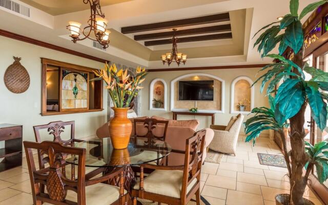 Luxury Ocean View Condo - Ultimate Convenience
