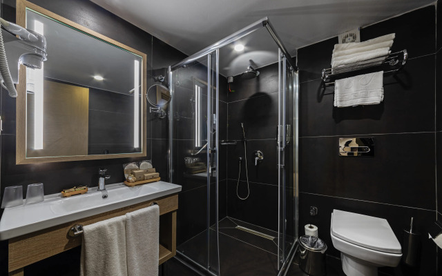 Csk The Halich Port Istanbul