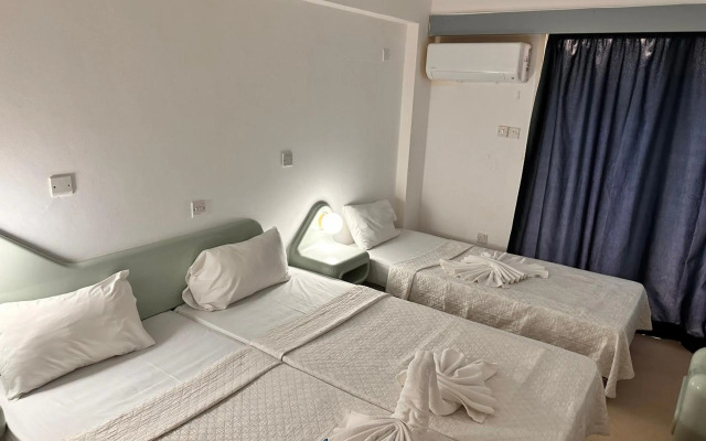 Acorn Lodge Gatwick