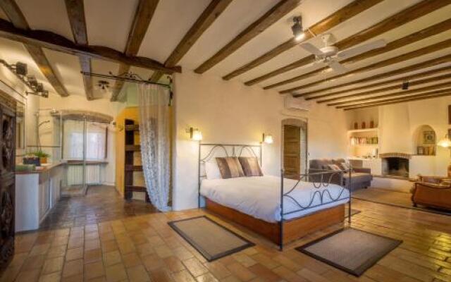 Can Felip Apartments