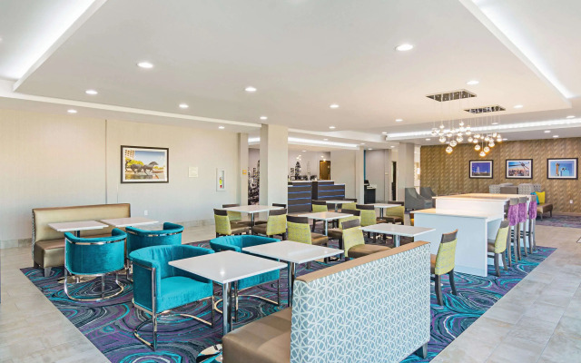 La Quinta Inn & Suites by Wyndham Dallas - Wylie