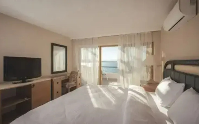 Maja Luxury Cesme Adult Only 16+