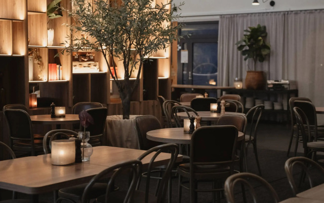 Home Hotel Odin - Dinner included