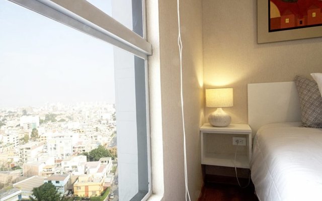 UR Place Rentals - 3Bdrm Av Brasil Lima