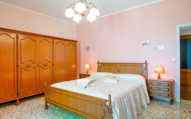 Tuscany Family Country Home