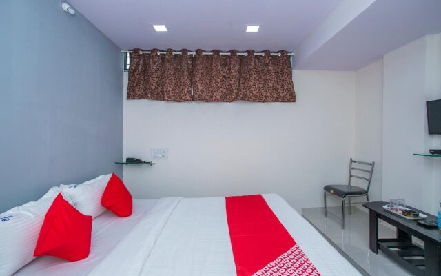 Hotel Golden Arch By OYO Rooms