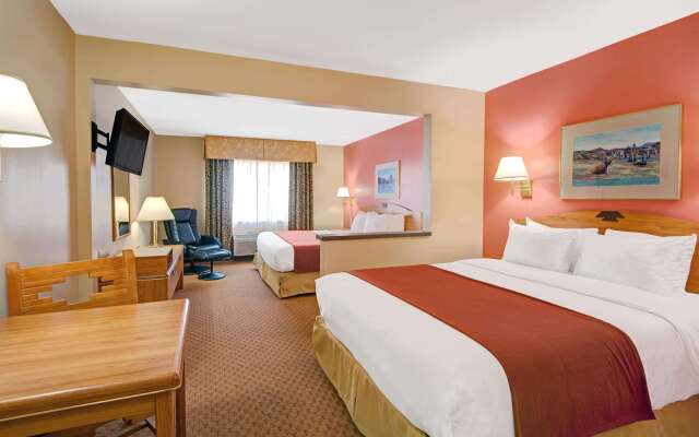 Days Inn & Suites by Wyndham Airport Albuquerque