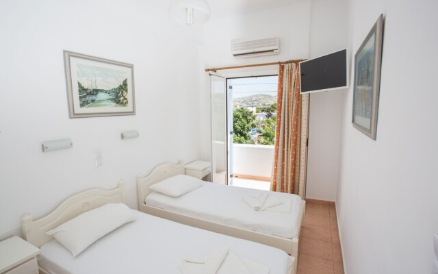 Louiza Hotel