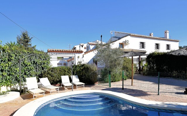 Upscale Cottage in Andalusia with private terrace and pool
