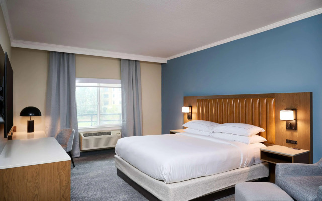 DoubleTree by Hilton Chatsworth