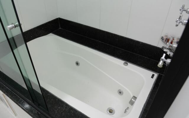 Excellence Plaza Hotel