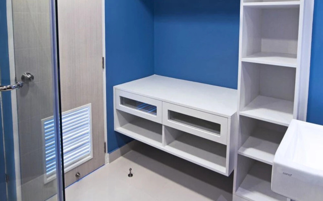 Acqua Condo - 505 by Axiom