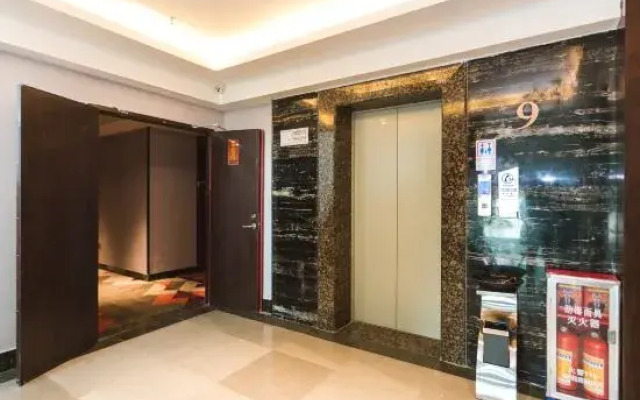 Borrman Hotel (Xinxing Bus Station)